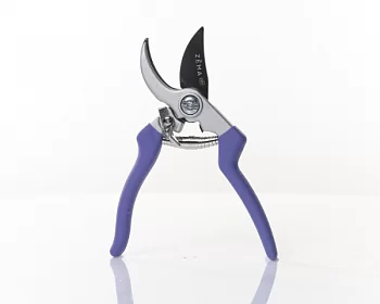 Профессиональный садовый секатор "ZEMA" 2010